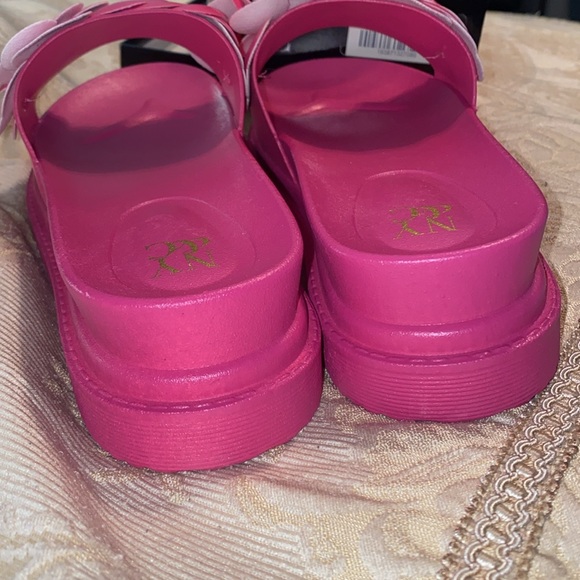 New!  flower Camilla slides In box! NY&C (pink) - Picture 4 of 10